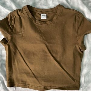 ARITZIA TNA TSHIRT